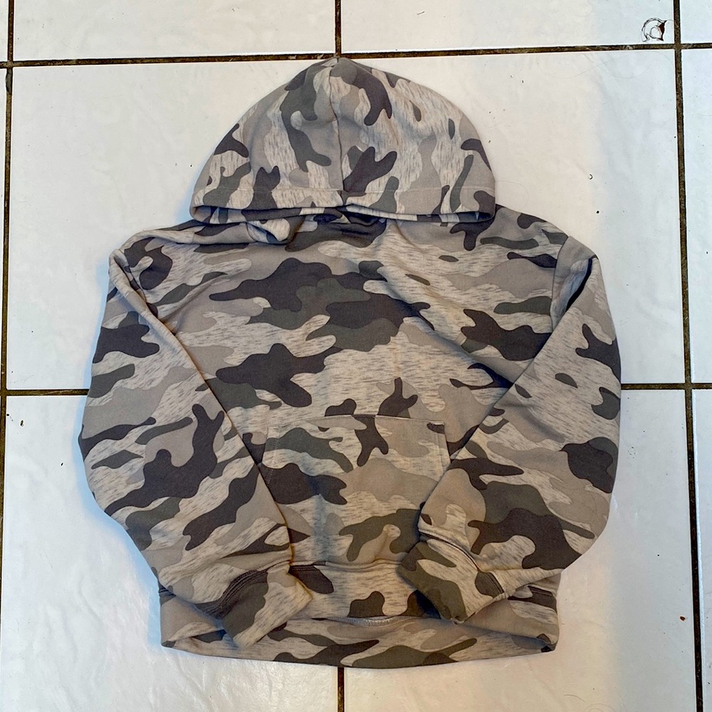 Grey Camo Cropped Hoodie